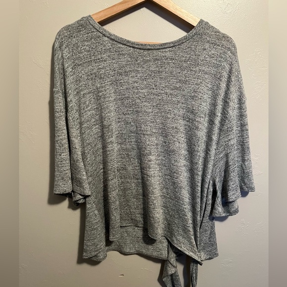 Gap Gray Short Sleeve Tie Wrap Around Tee NWT - Picture 7 of 12
